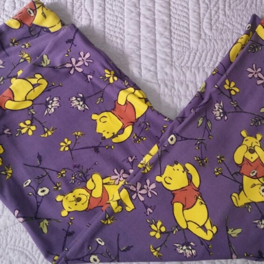 LuLaRoe Disney Pooh OS Leggings purple